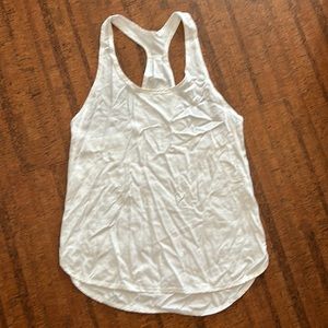 white lululemon tank top